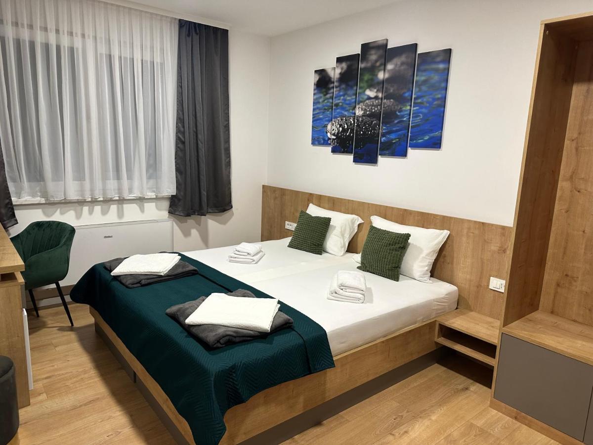 Rooms Slavonski Brod Exterior photo